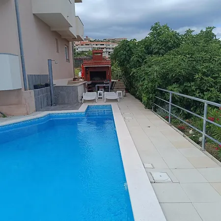 Sea View With Swiming Pool 스플리트